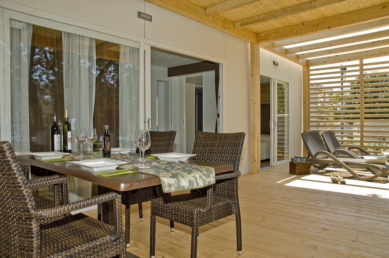 Holiday Mobile Homes Park Riviera Karigador Exterior foto